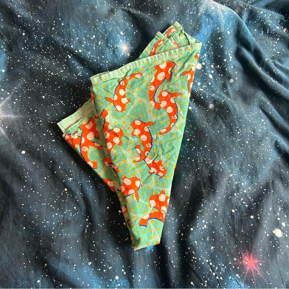 Free w/ Purchase ✨ Lush Koi Fish Knot Wrap
